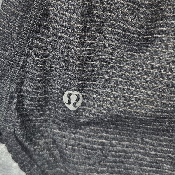 Lululemon 105 F Laser Cut Razorback Singlet Tank Heathered Black/Gray Striped. - Picture 5 of 5